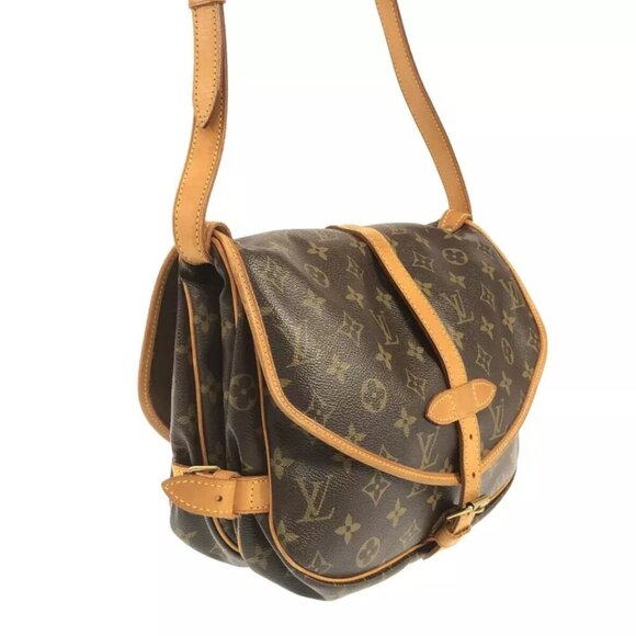 LOUIS VUITTON Saumur Monogram Shoulder Bag Monogram Canvas 779-020325 - Picture 3 of 14